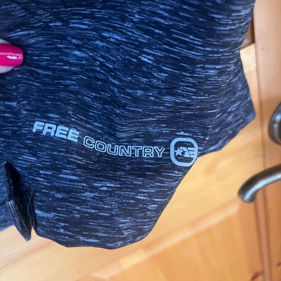 Free Country softshell hooded Jacket - Picture 3 of 9